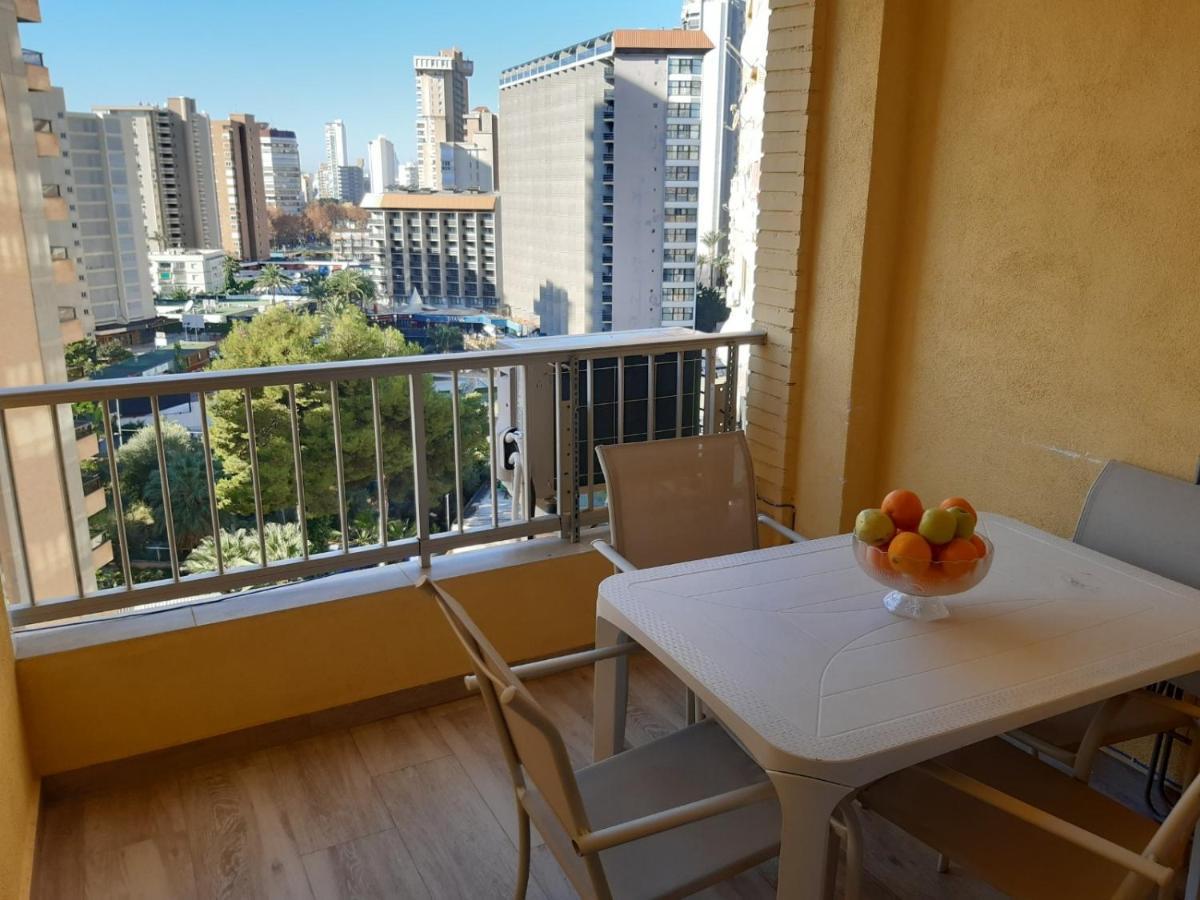 Karola Cosy Appartement Benidorm Buitenkant foto