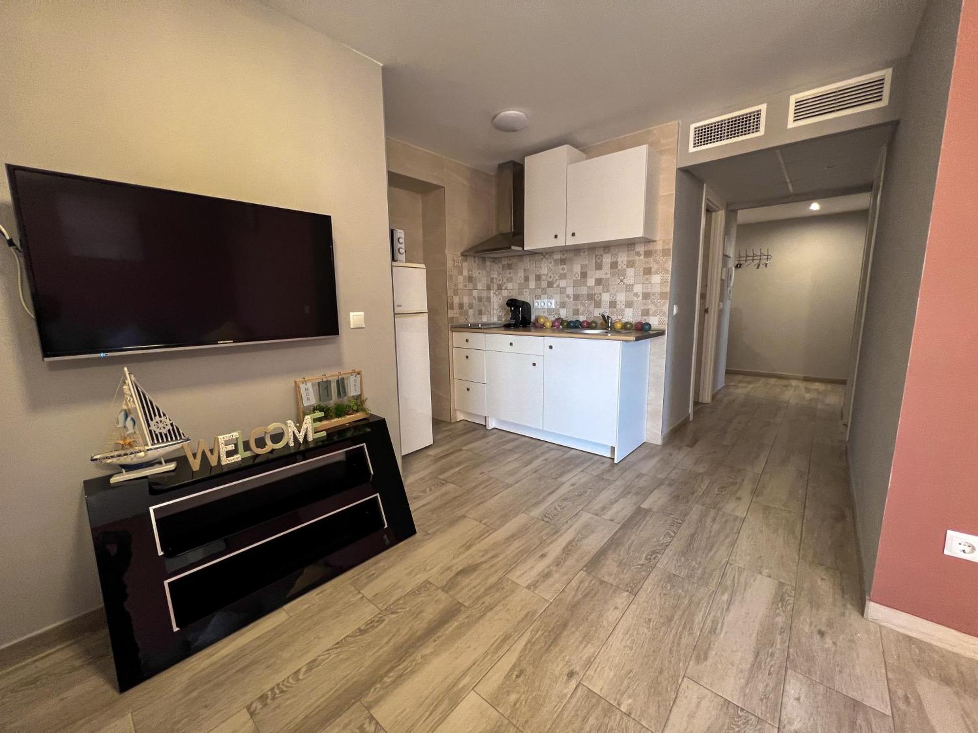 Karola Cosy Appartement Benidorm Buitenkant foto